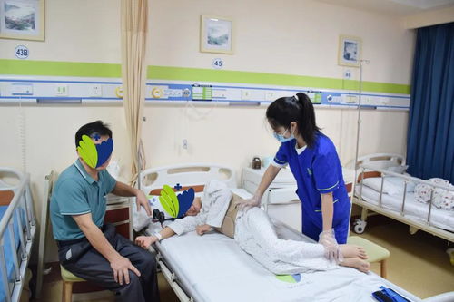 暨南大學(xué)崇愛醫(yī)院舉辦“認(rèn)識(shí)物理治療，專注精準(zhǔn)康復(fù)”慶祝活動(dòng)暨先進(jìn)康復(fù)設(shè)備展示